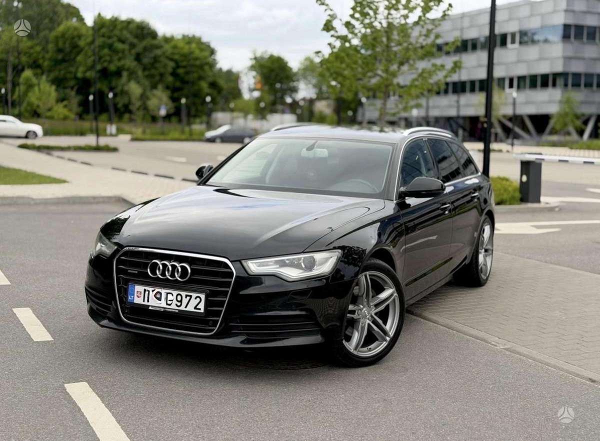 Audi A6 2013 — вигляд ззаду