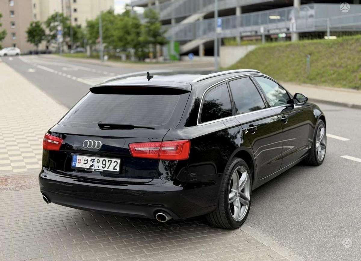 Audi A6 2013 — салон