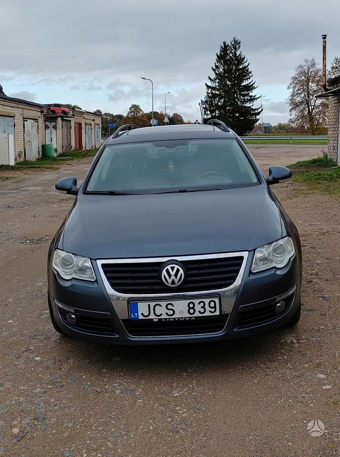 Volkswagen Passat 2011 — двигун 1968 cm³, 140 HP (103kW)