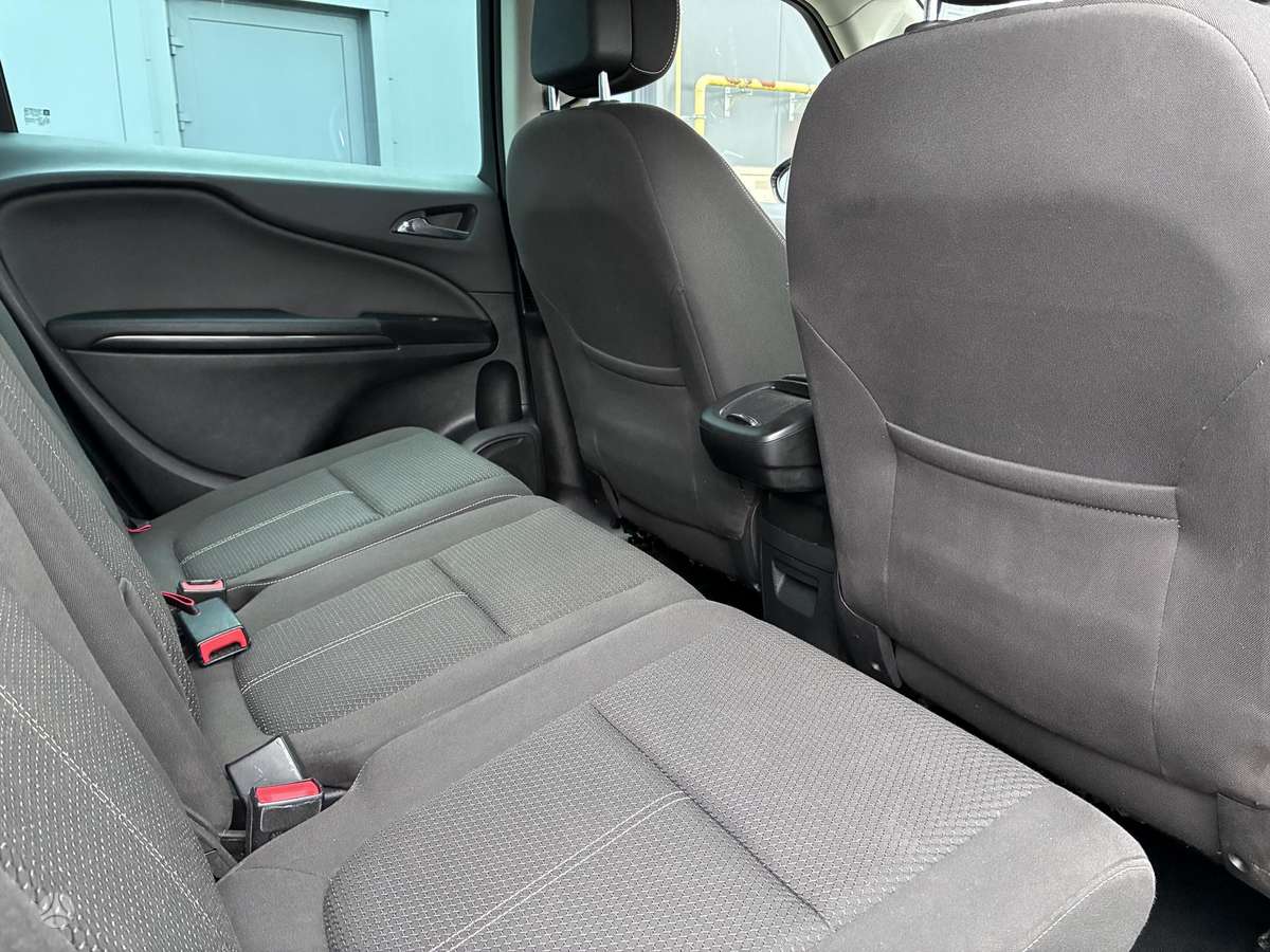 Opel Zafira 2015 — фото 18
