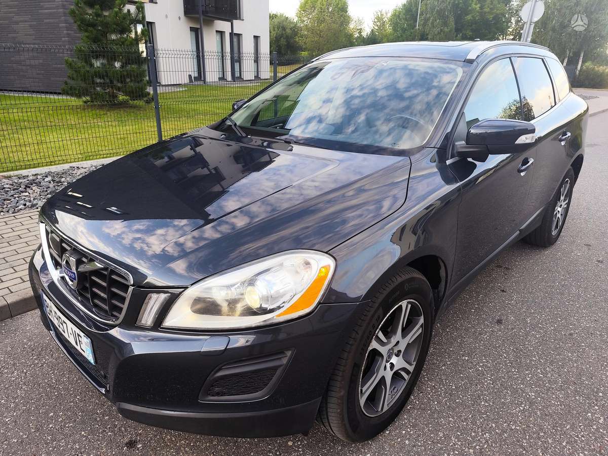 Volvo XC60, 2010