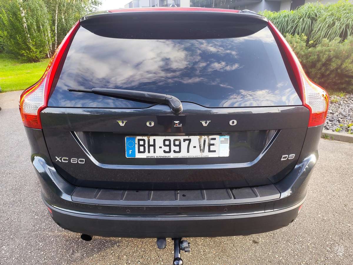 Volvo XC60 2010 — photo 5