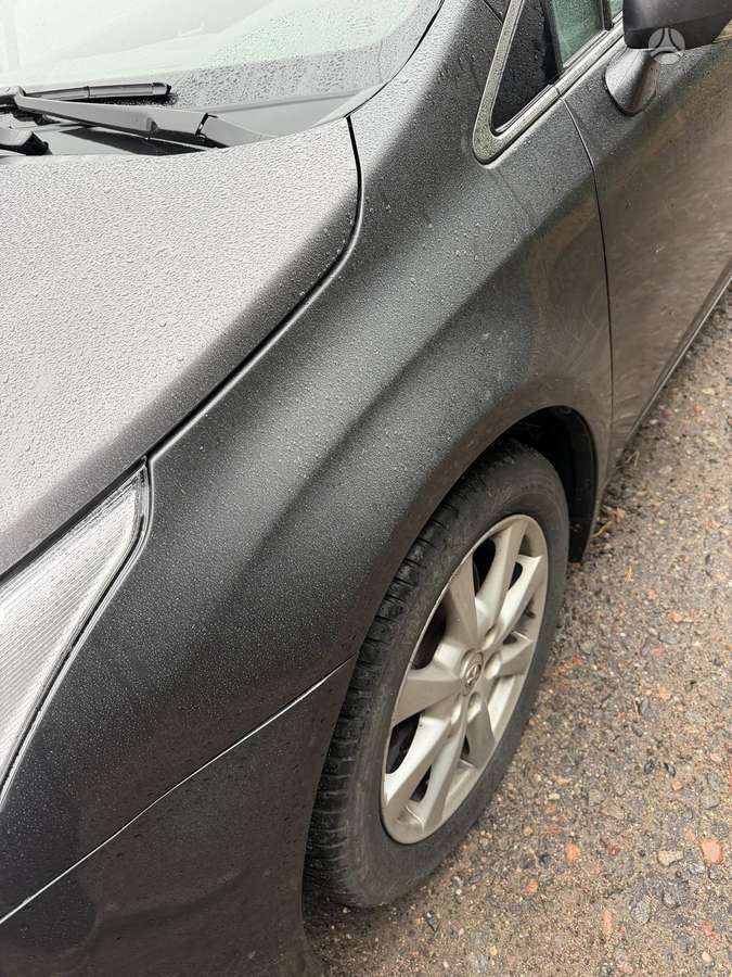 Toyota Avensis 2009 — photo 9