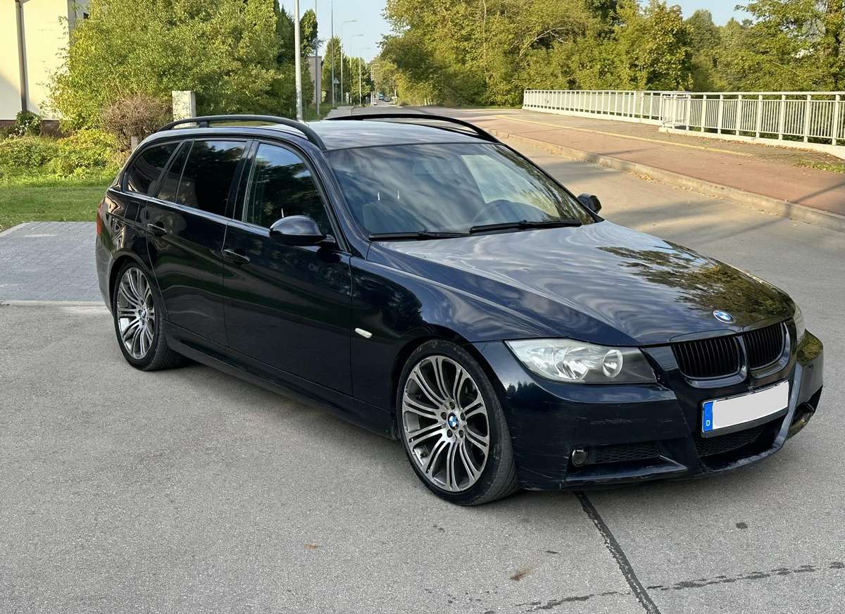 BMW 320, 2008
