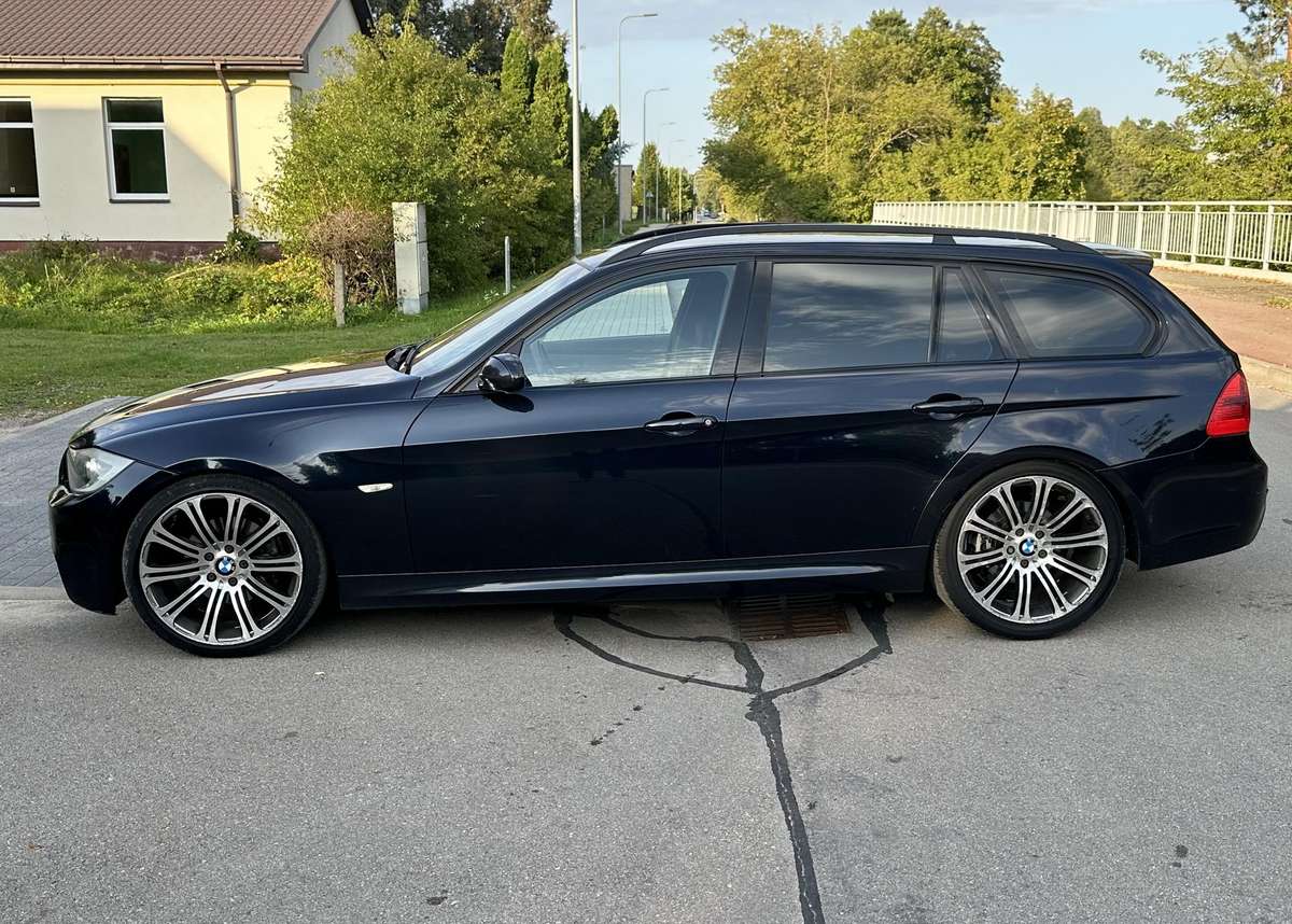 BMW 320 2008 — engine 1995 cm³, 177 HP (130kW)