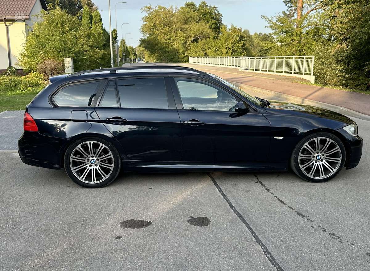 BMW 320 2008 — photo 5