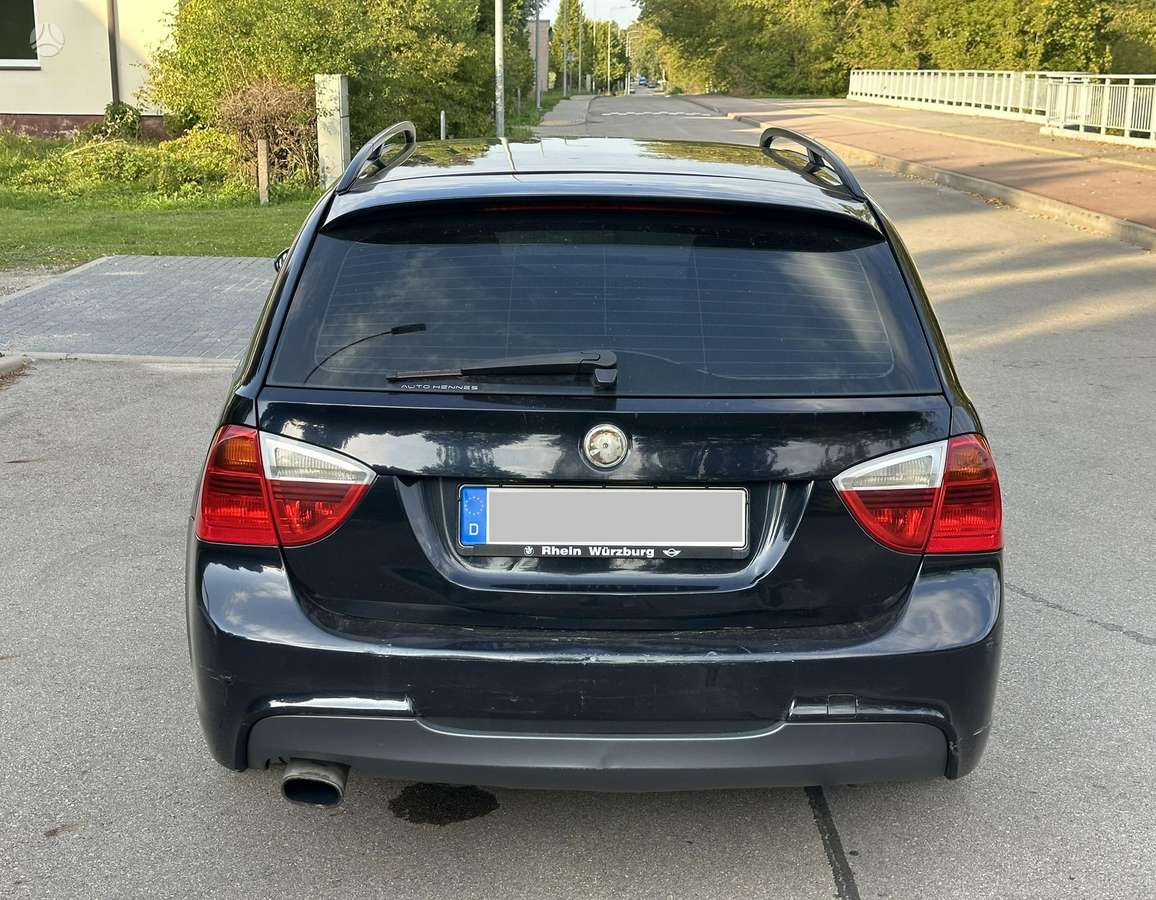 BMW 320 2008 — photo 7