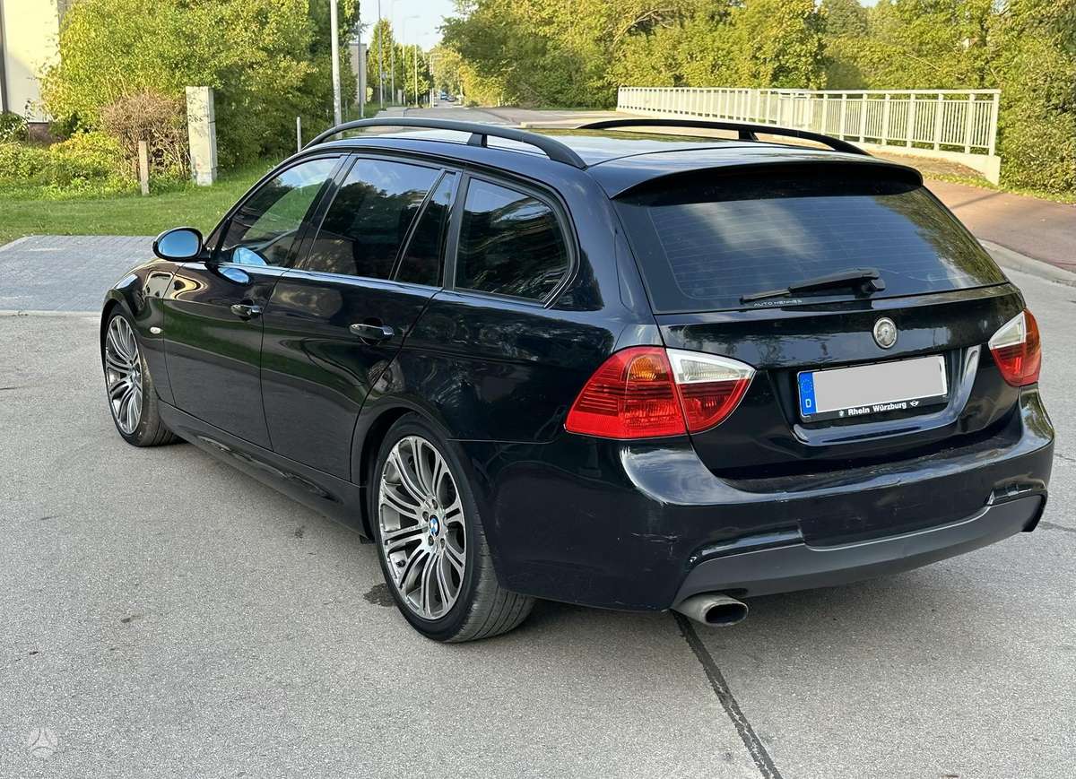 BMW 320 2008 — photo 8