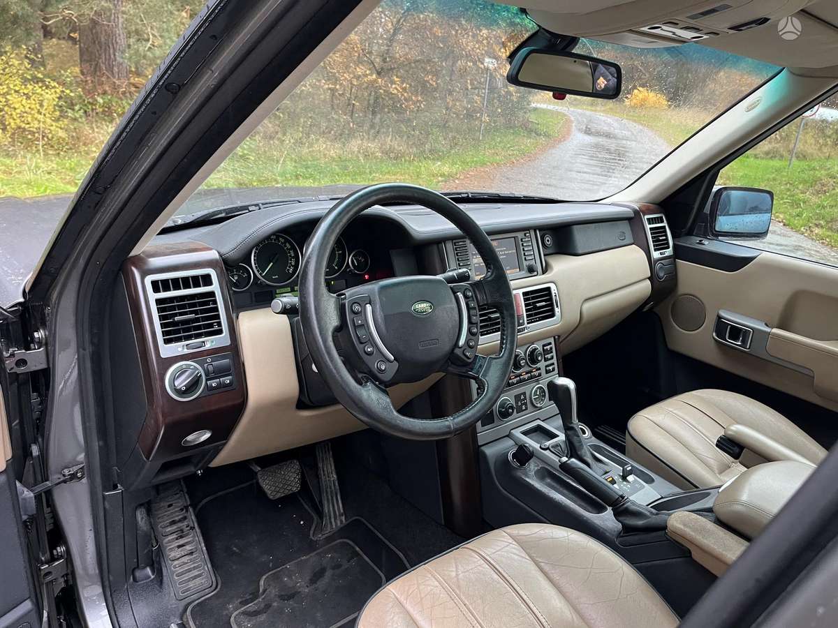 Land Rover 2004 — photo 9