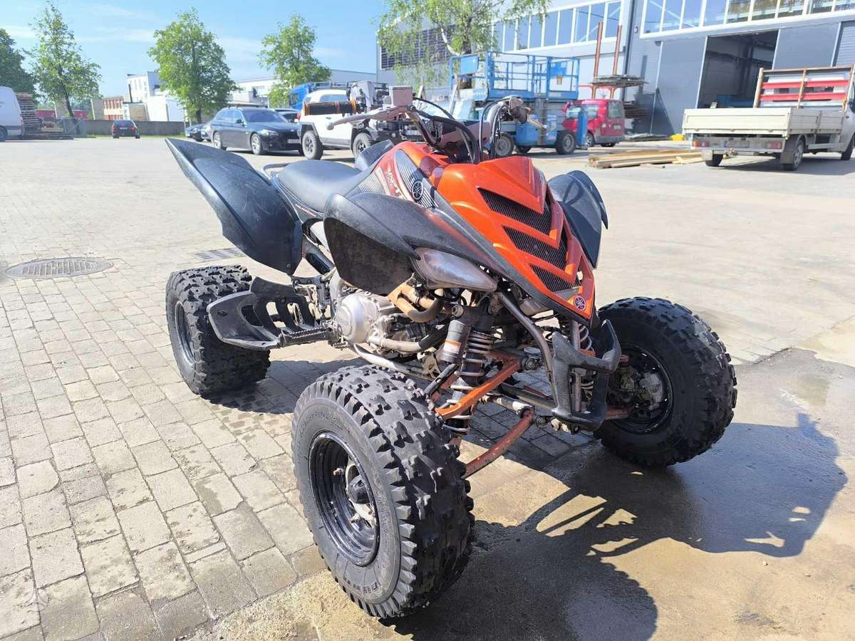 Yamaha Raptor 2005 — interior