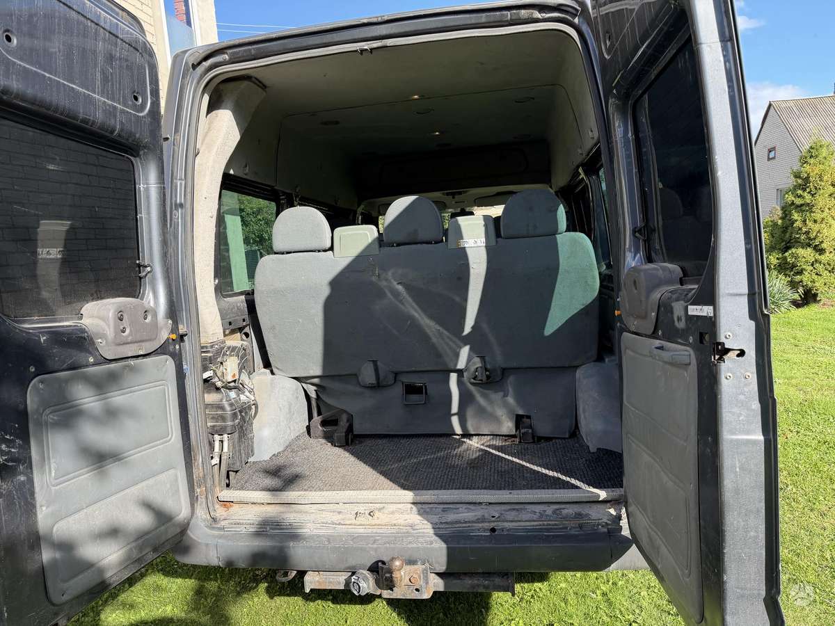 Ford Transit 2007 — photo 10