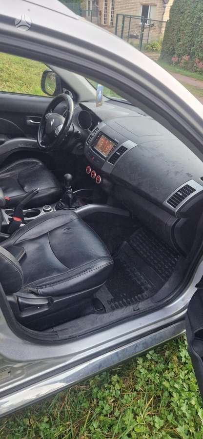 Citroen C-Crosser 2007 — двигун 2179 cm³, 156 HP (115kW)