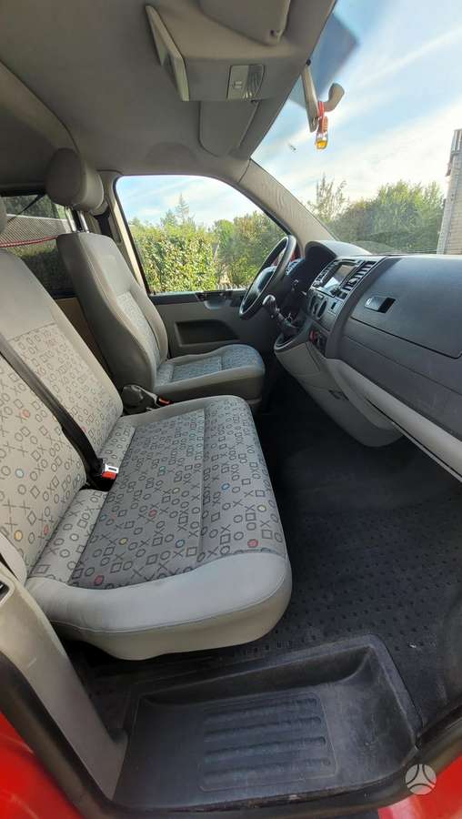 Volkswagen Transporter 2005 — photo 13