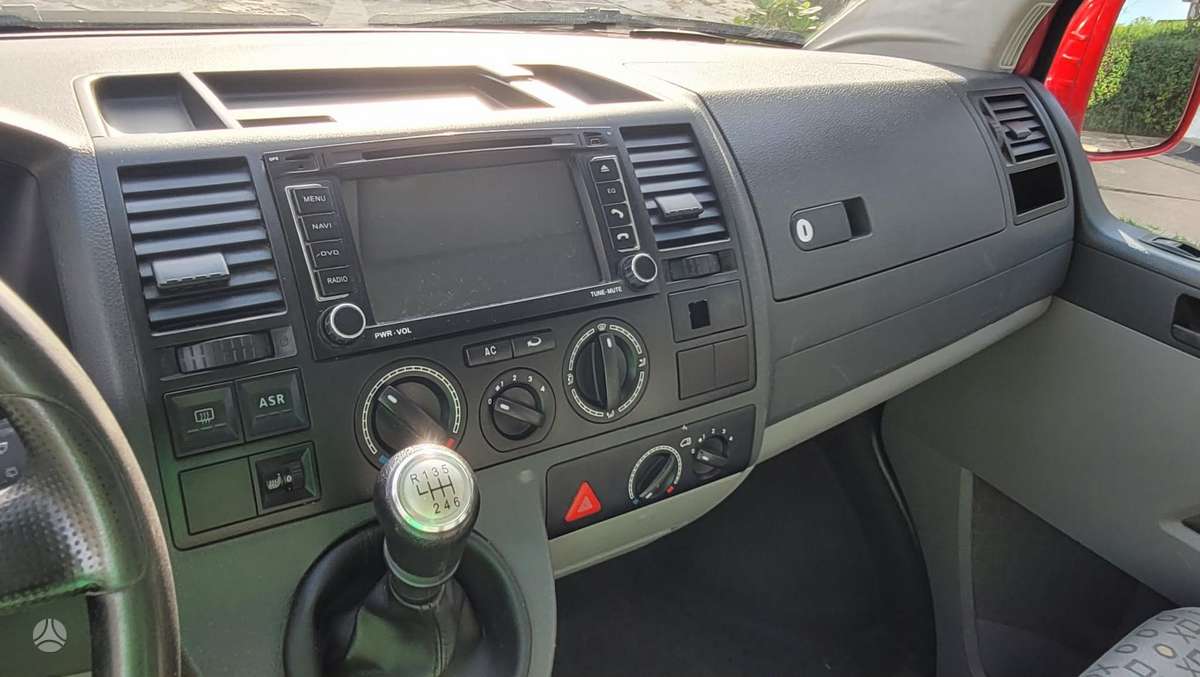 Volkswagen Transporter 2005 — photo 7