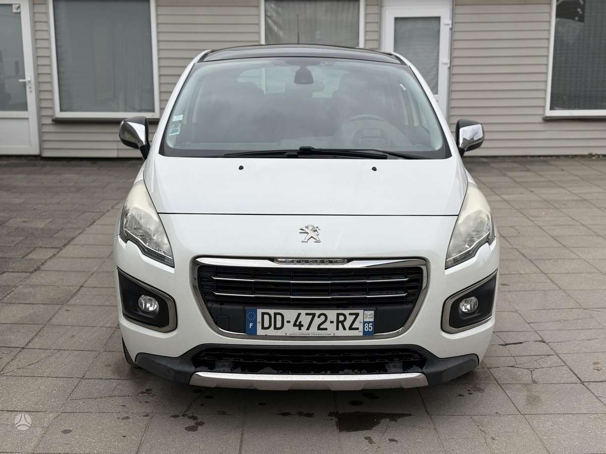 Peugeot 3008 2014 — rear view