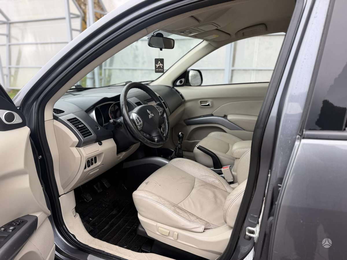 Mitsubishi Outlander 2007 — photo 9