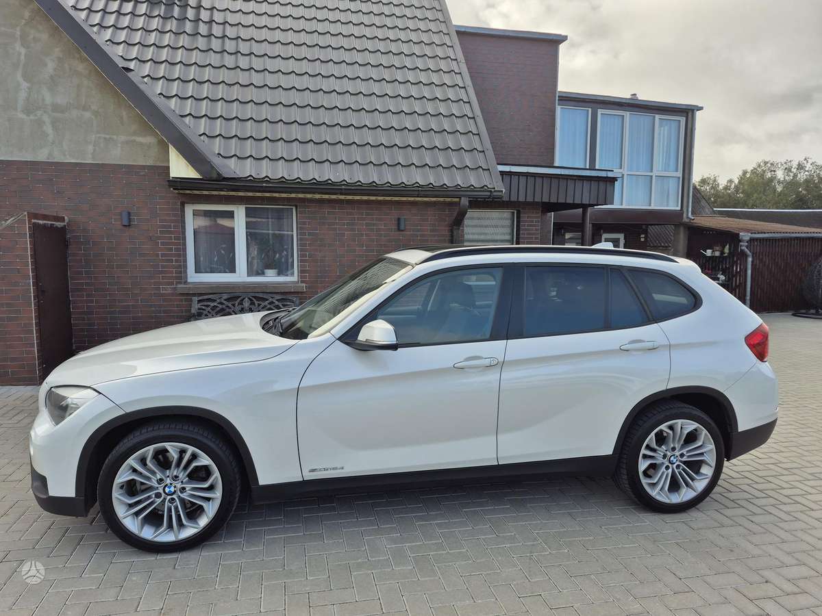BMW X1 2013 — photo 13