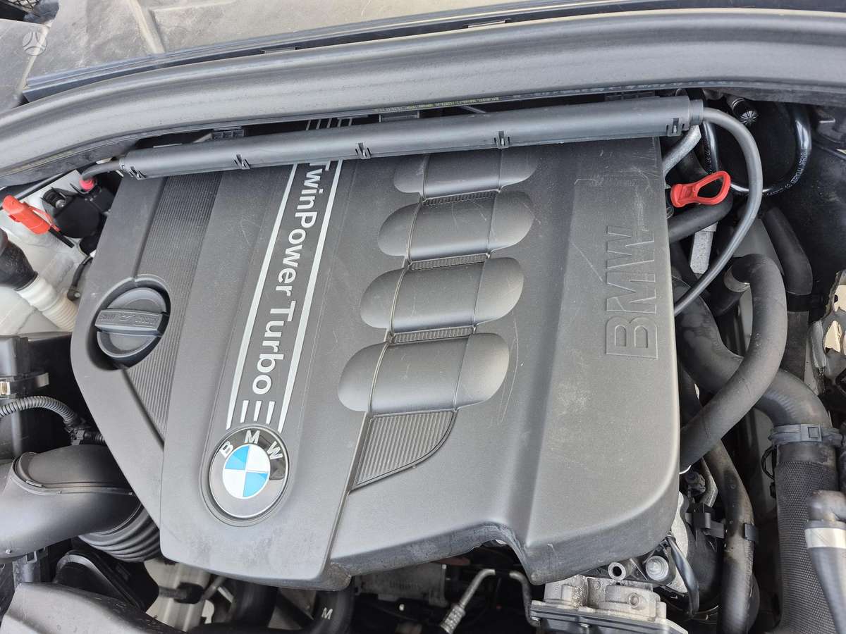 BMW X1 2013 — photo 31