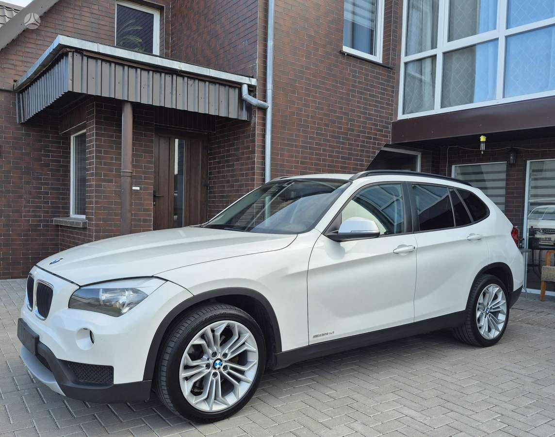 BMW X1 2013 — engine 2000 cm³