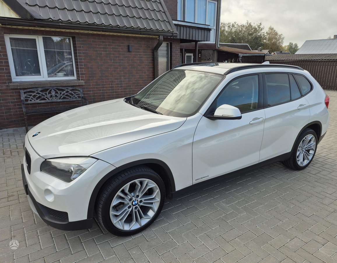 BMW X1 2013 — photo 8