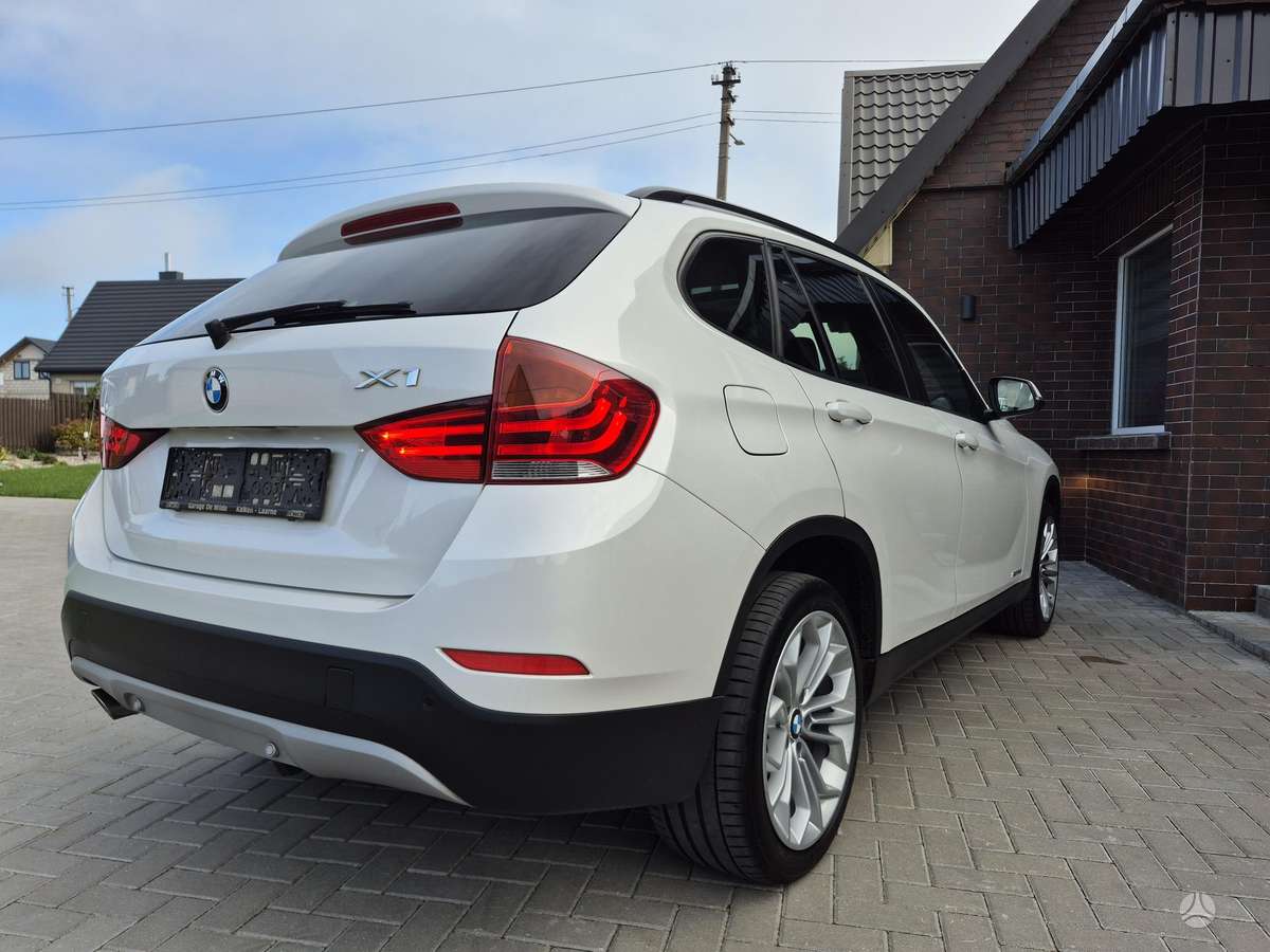 BMW X1 2013 — photo 9