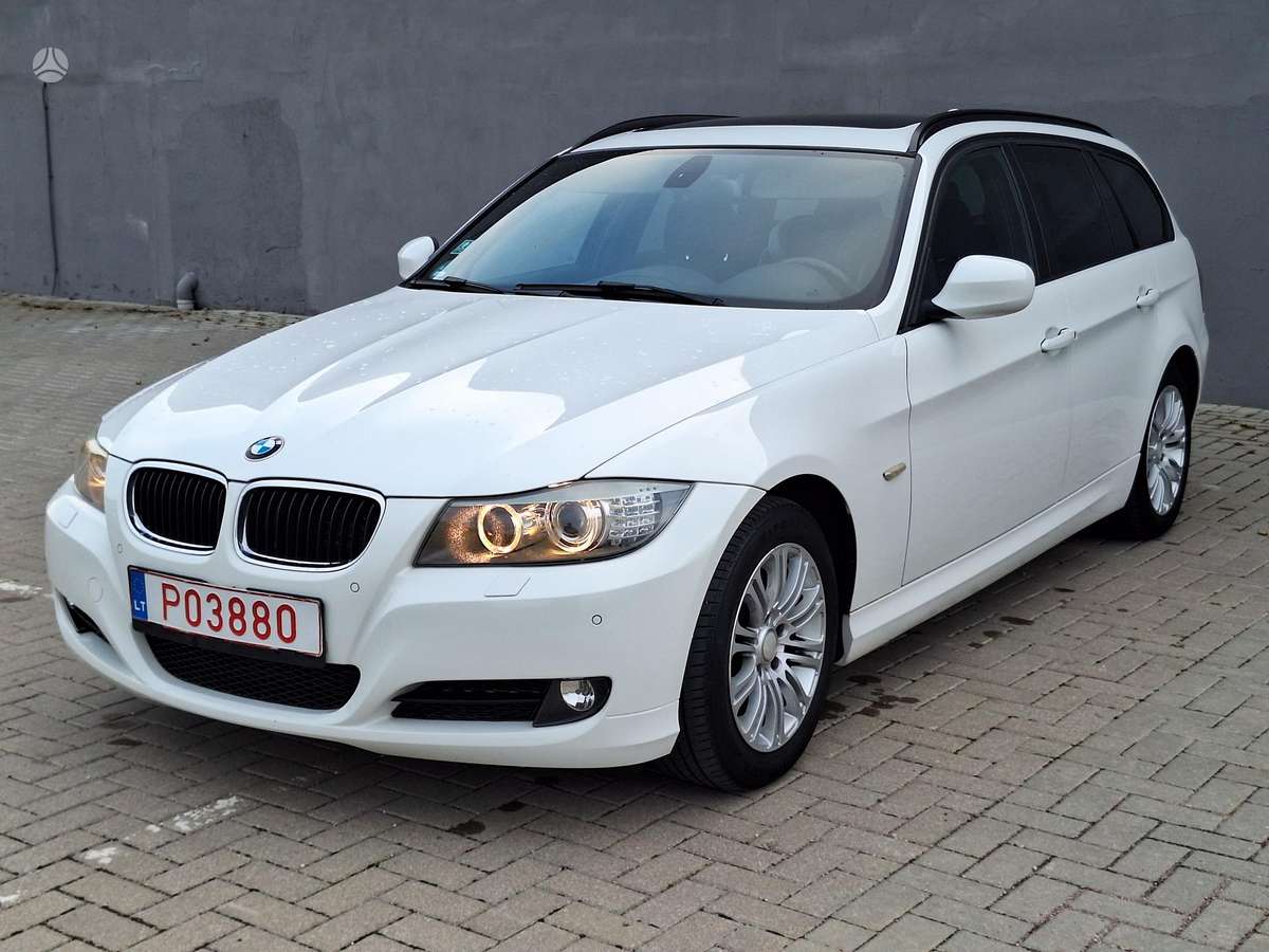 BMW 318, 2011
