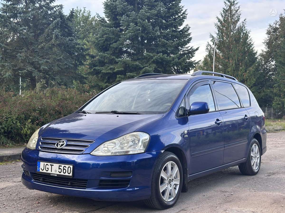 Toyota Avensis, 2005