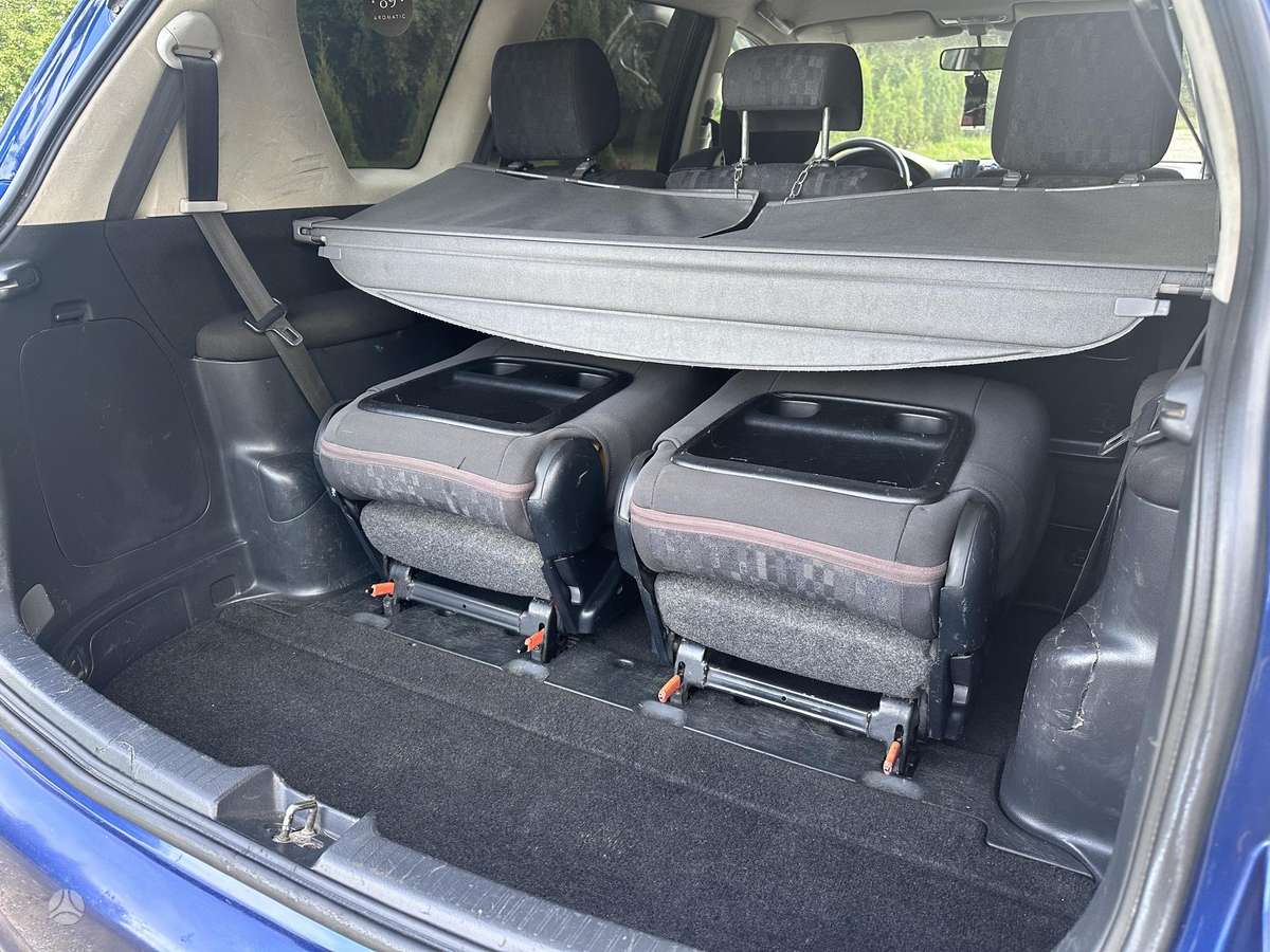 Toyota Avensis 2005 — photo 14