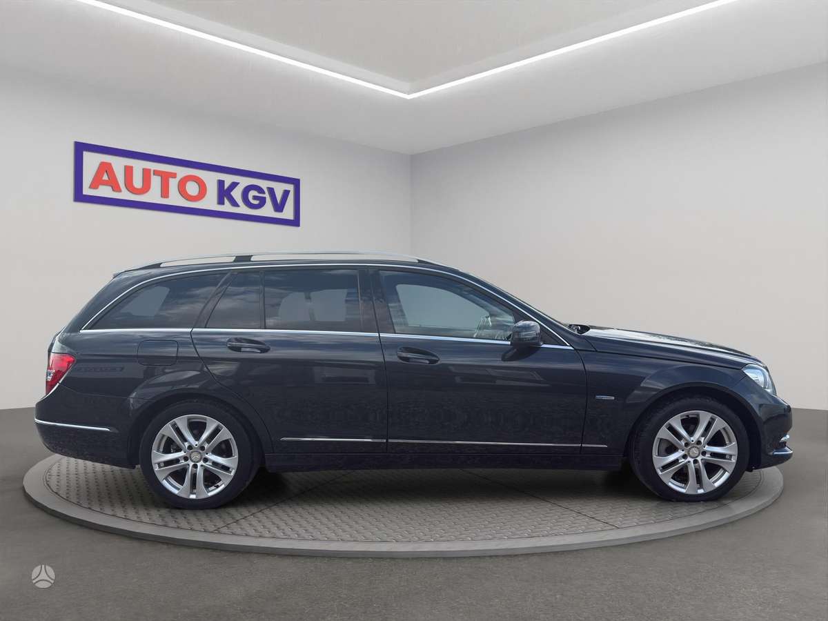 Mercedes-Benz C180 2011 — photo 6