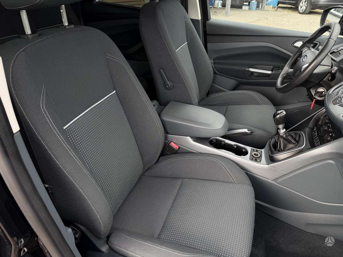 Ford C-MAX 2014 — photo 11