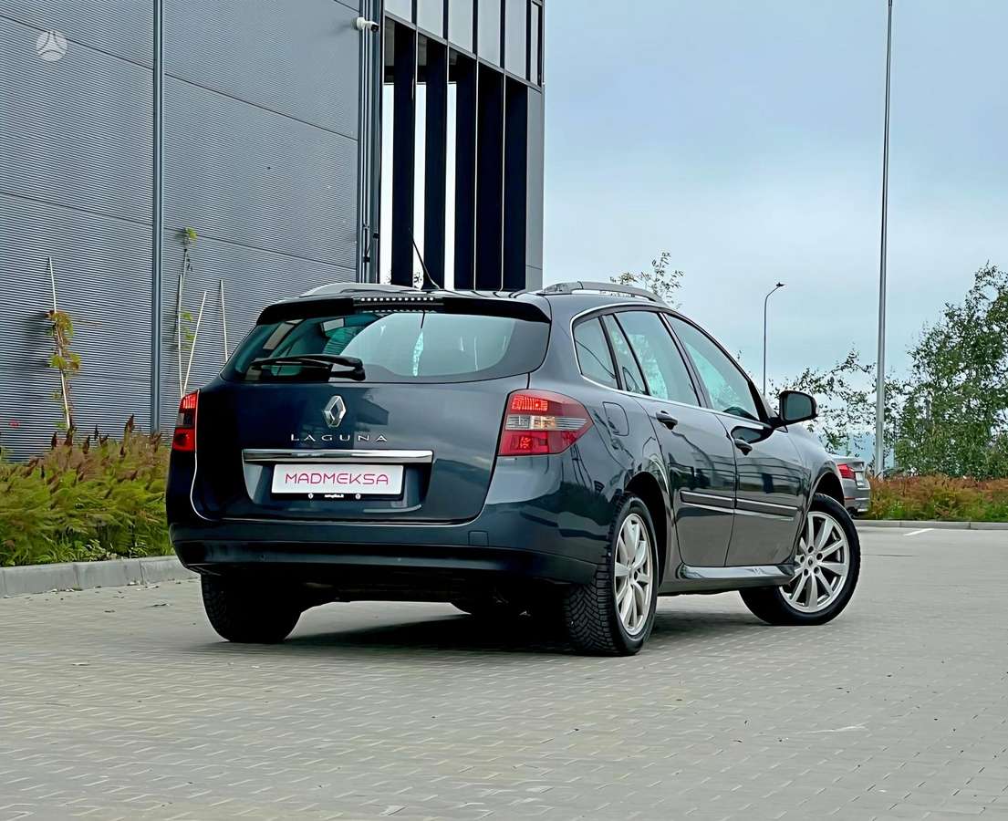 Renault Laguna 2010 — двигун 1461 cm³, 110 HP (81kW)