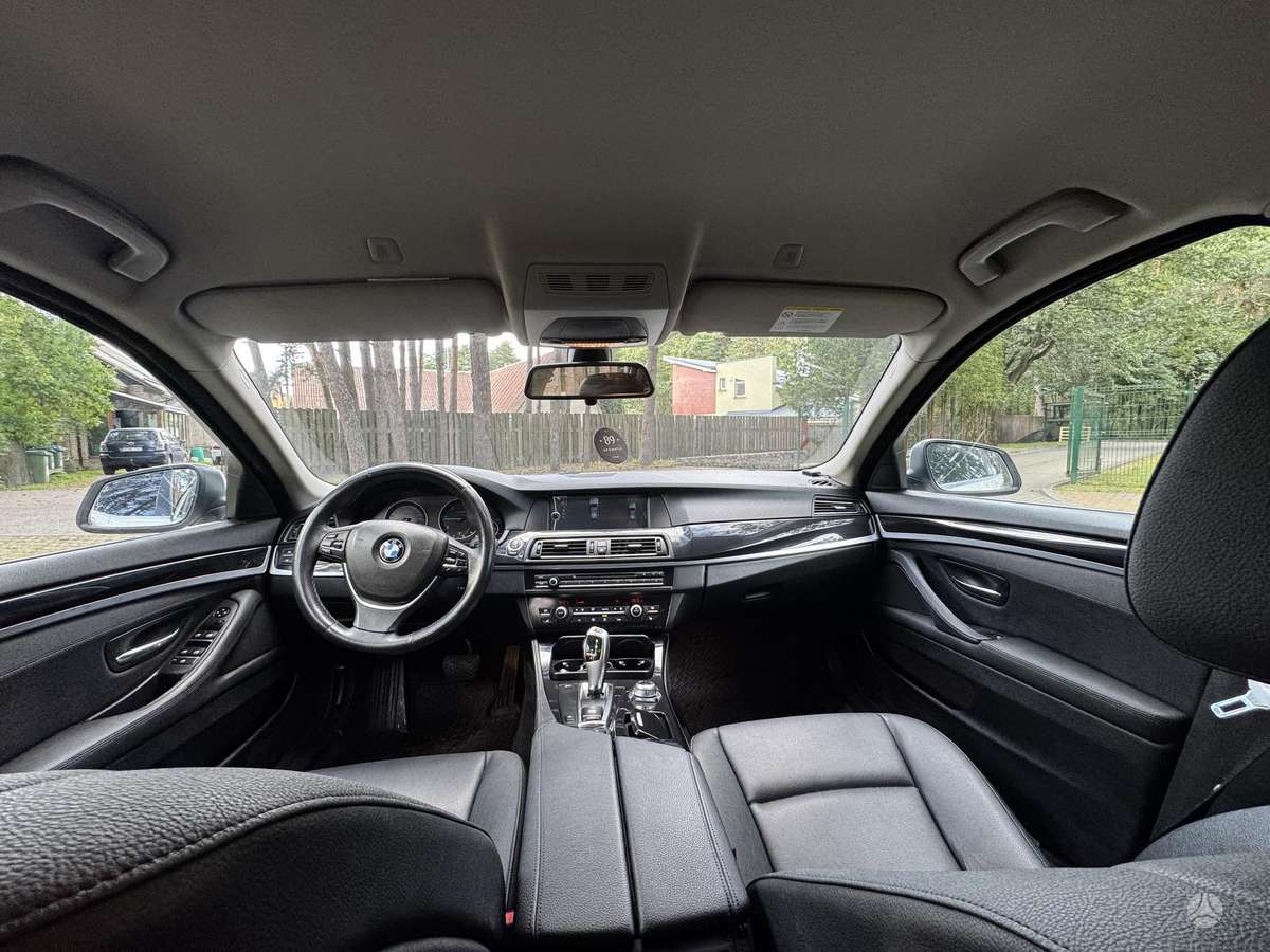 BMW 520 2011 — photo 7