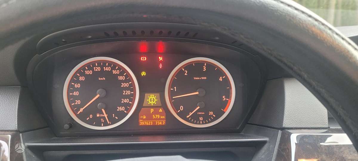 BMW 525 2004 — photo 11