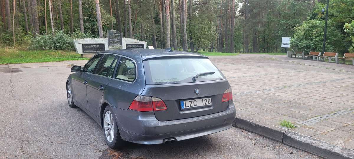BMW 525 2004 — engine 2497 cm³, 177 HP (130kW)