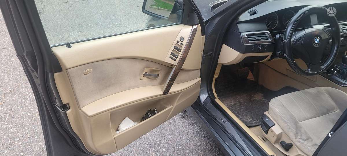 BMW 525 2004 — photo 9