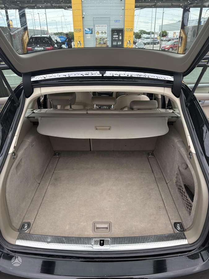 Audi A4 2009 — photo 14