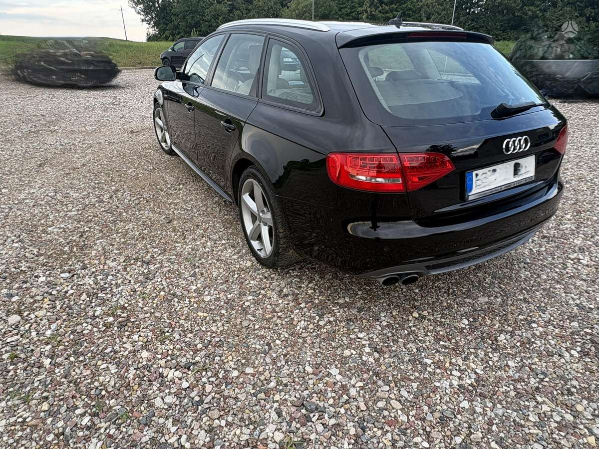 Audi A4 2009 — photo 5