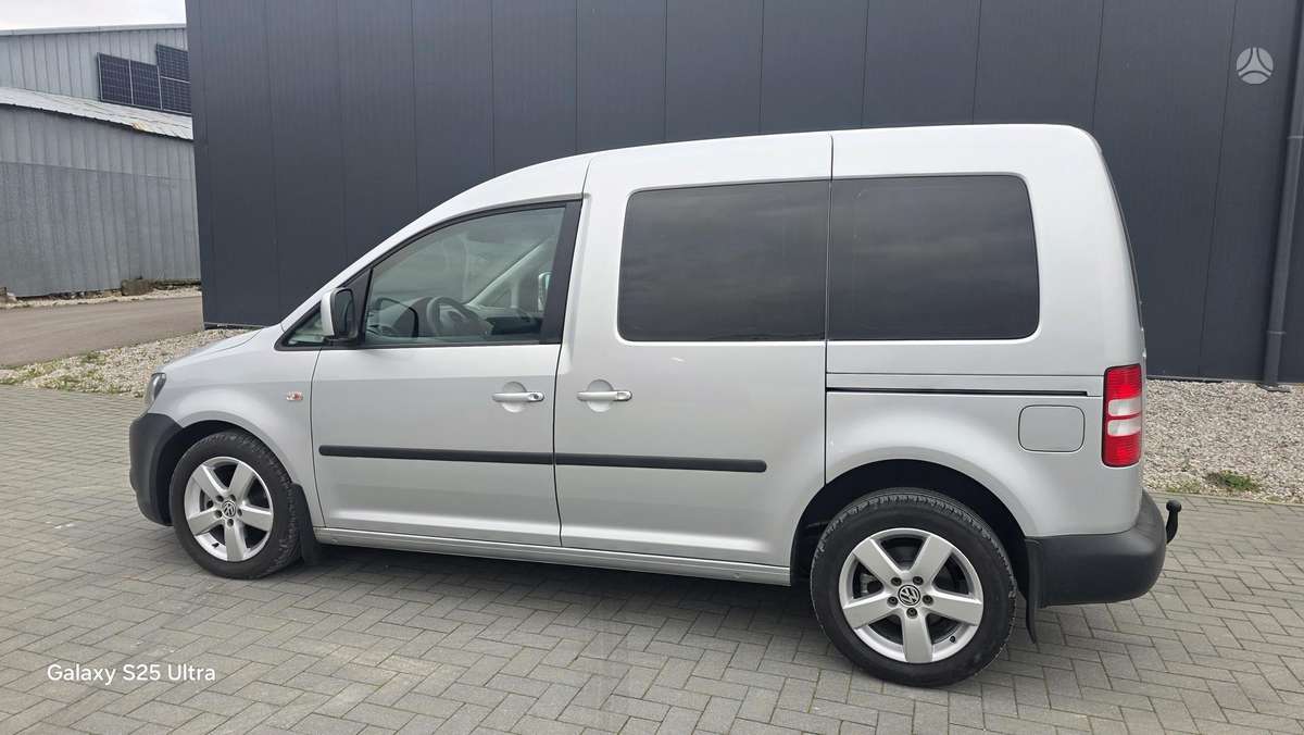 Volkswagen Caddy 2011 — photo 12