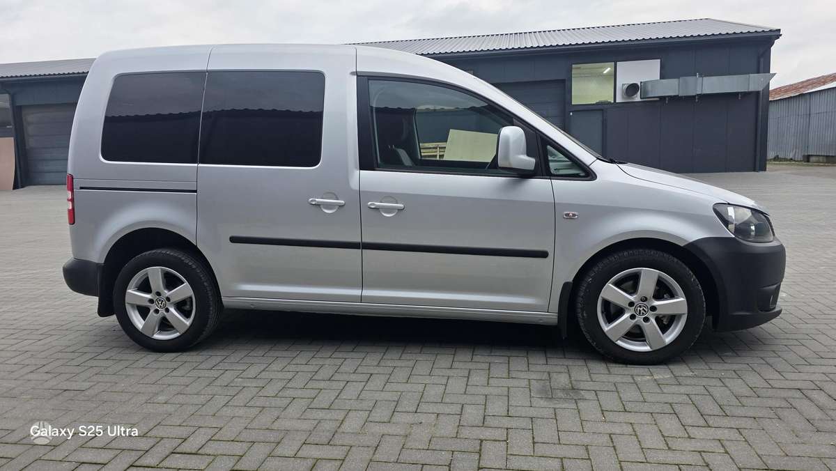 Volkswagen Caddy 2011 — photo 16
