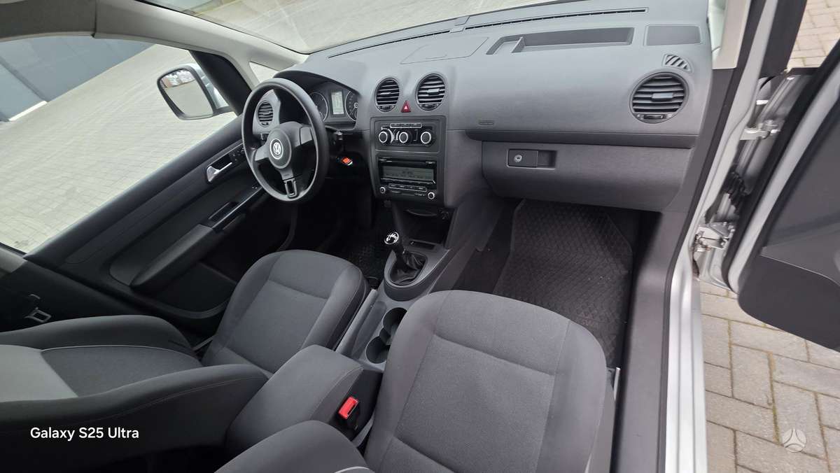 Volkswagen Caddy 2011 — photo 19