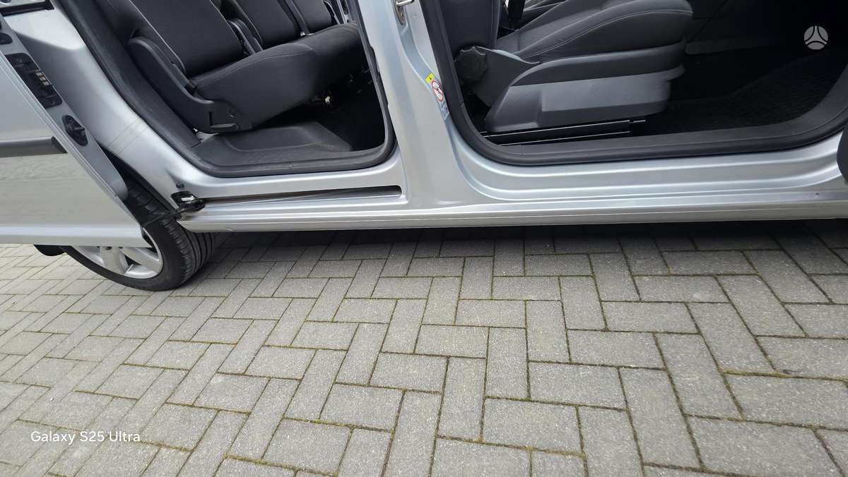 Volkswagen Caddy 2011 — photo 27