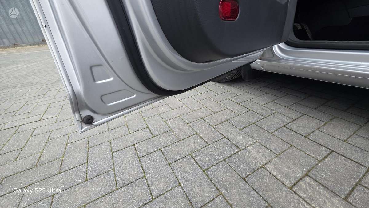 Volkswagen Caddy 2011 — photo 33