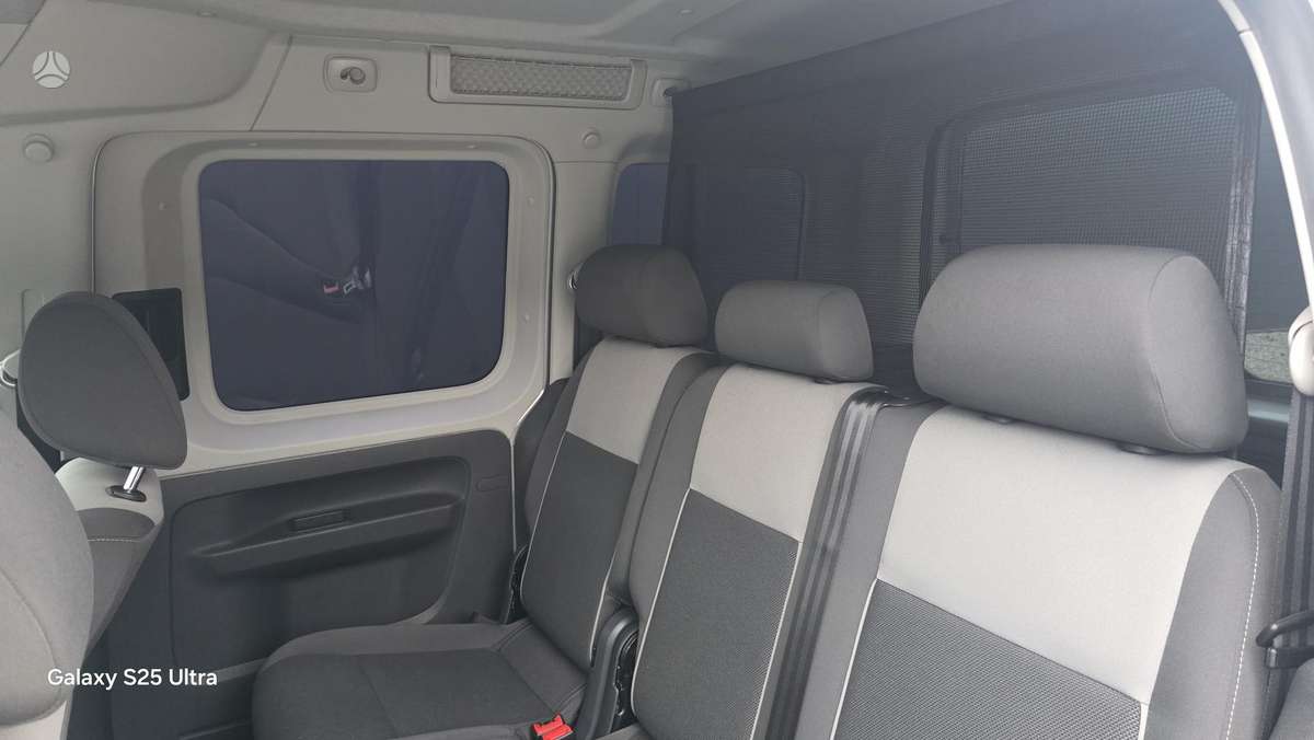 Volkswagen Caddy 2011 — photo 8