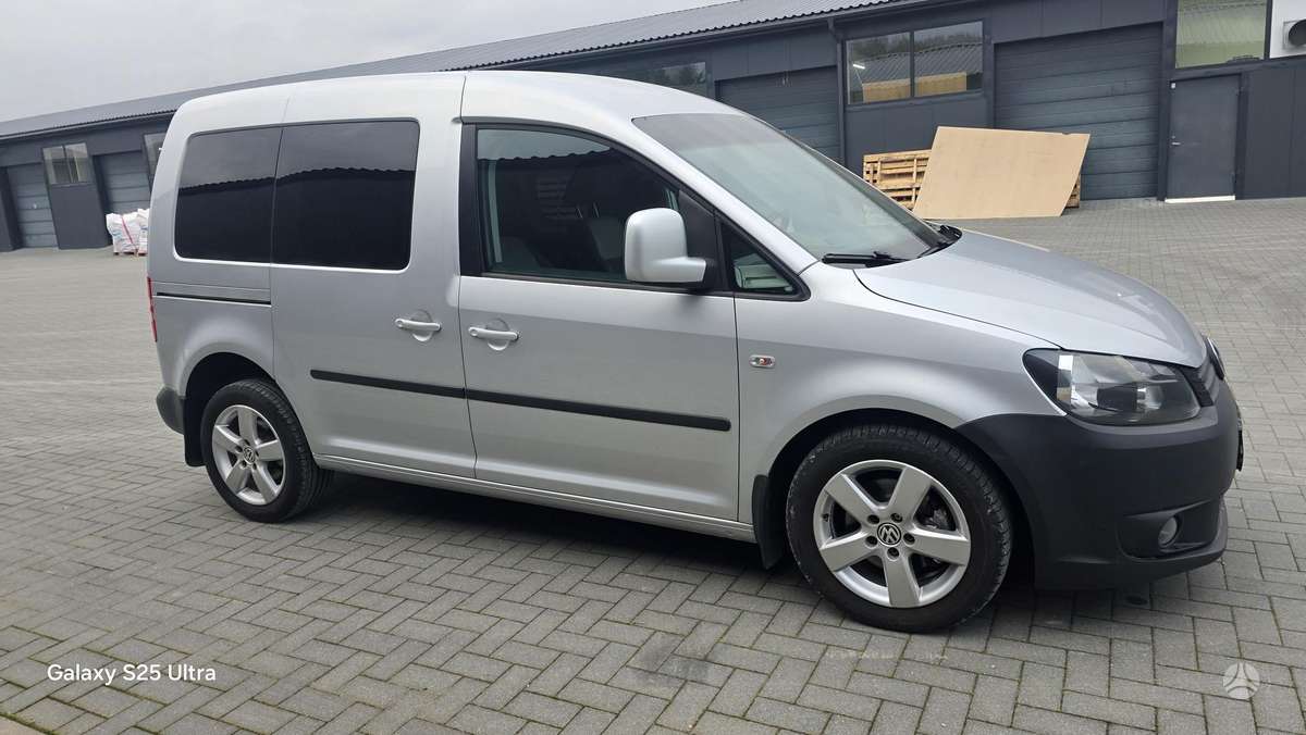 Volkswagen Caddy 2011 — photo 9