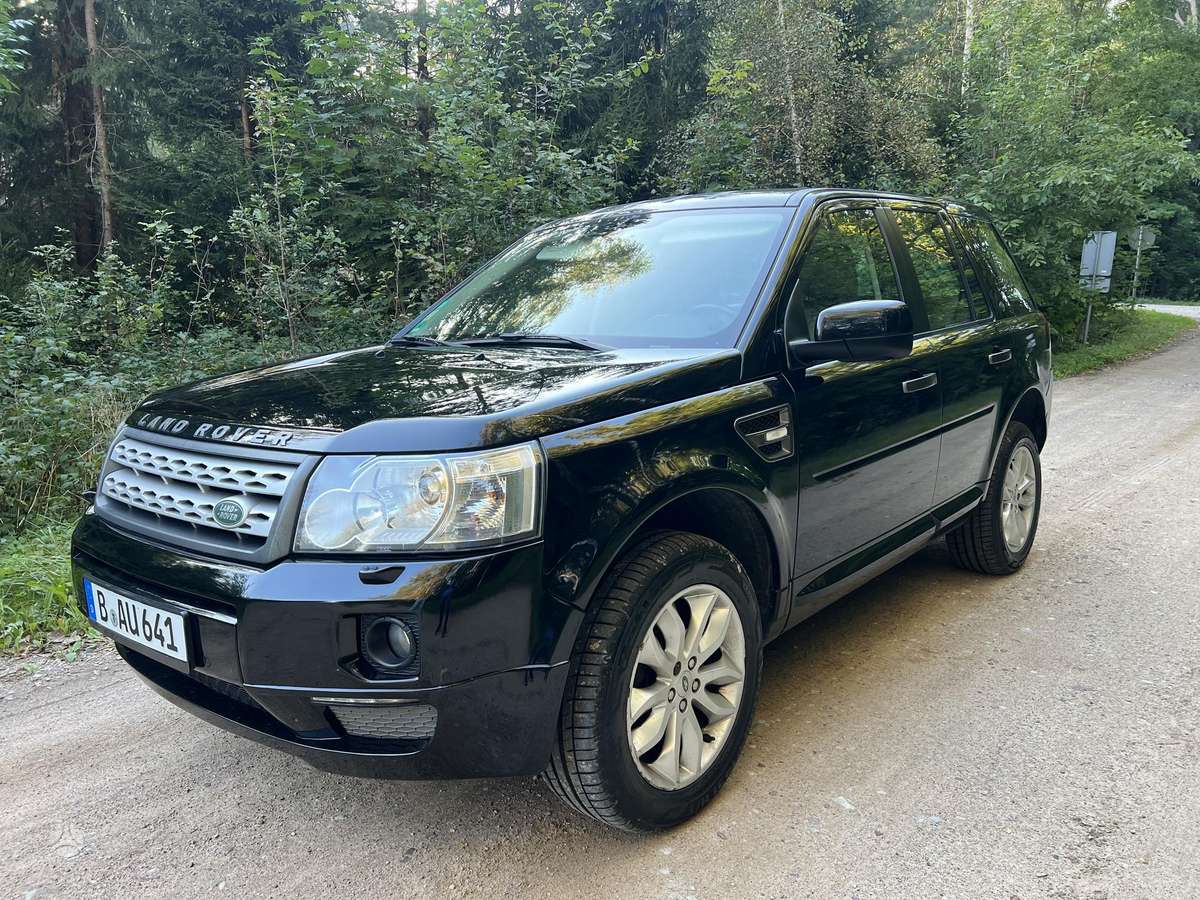 Land Rover, 2011