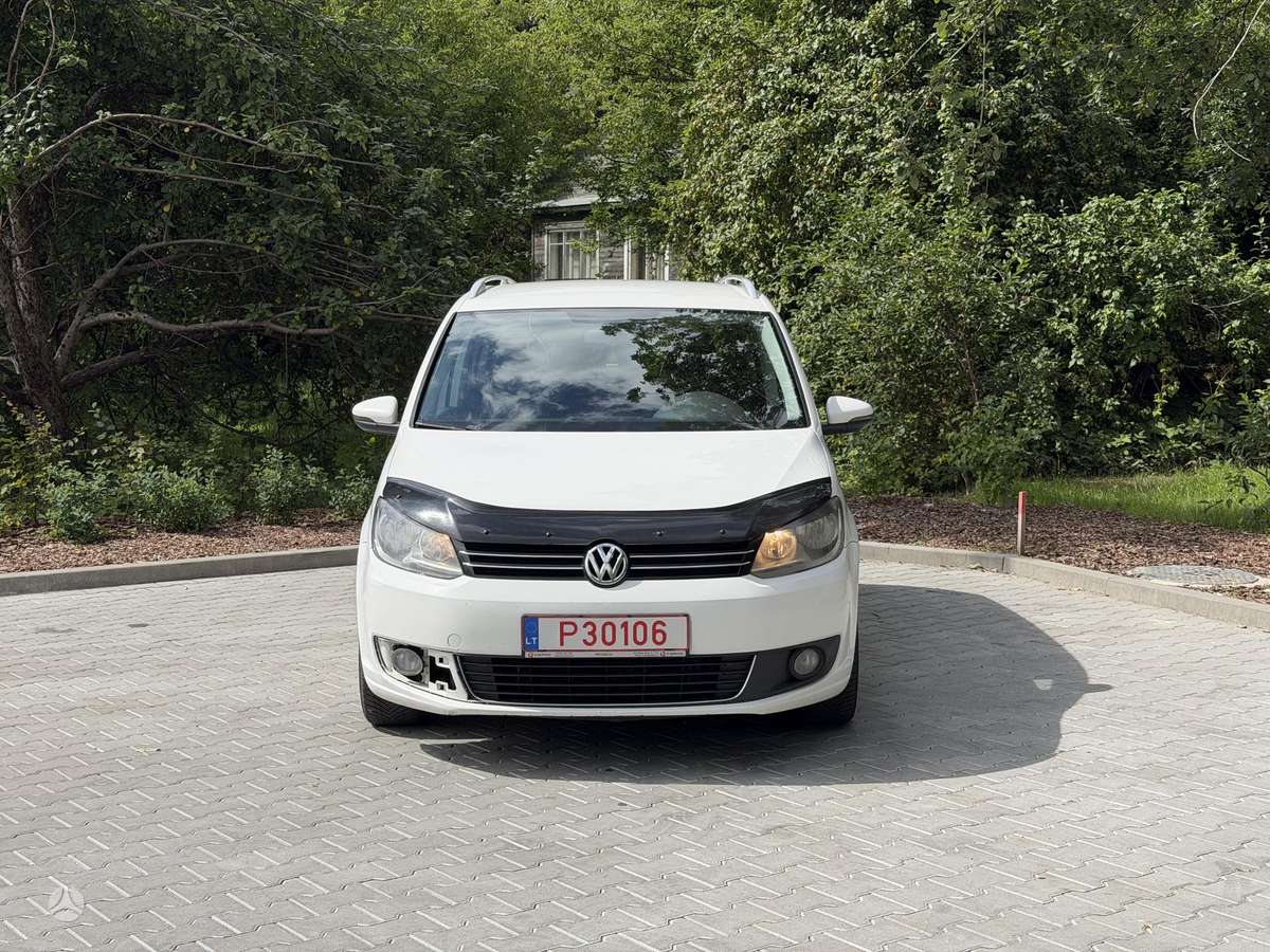 Volkswagen Touran 2011 — photo 8