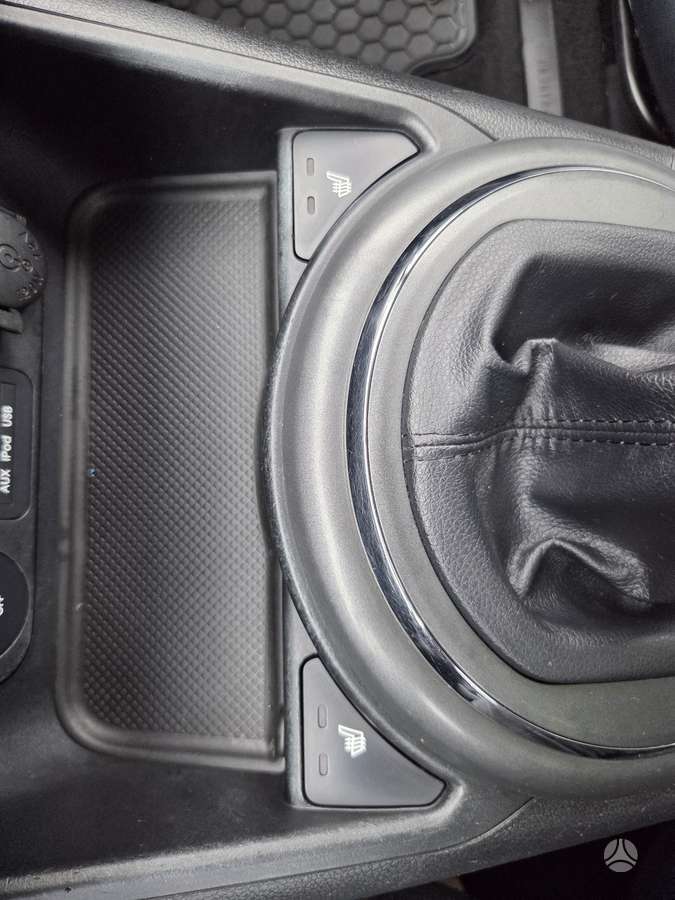 Kia Sportage 2012 — photo 11