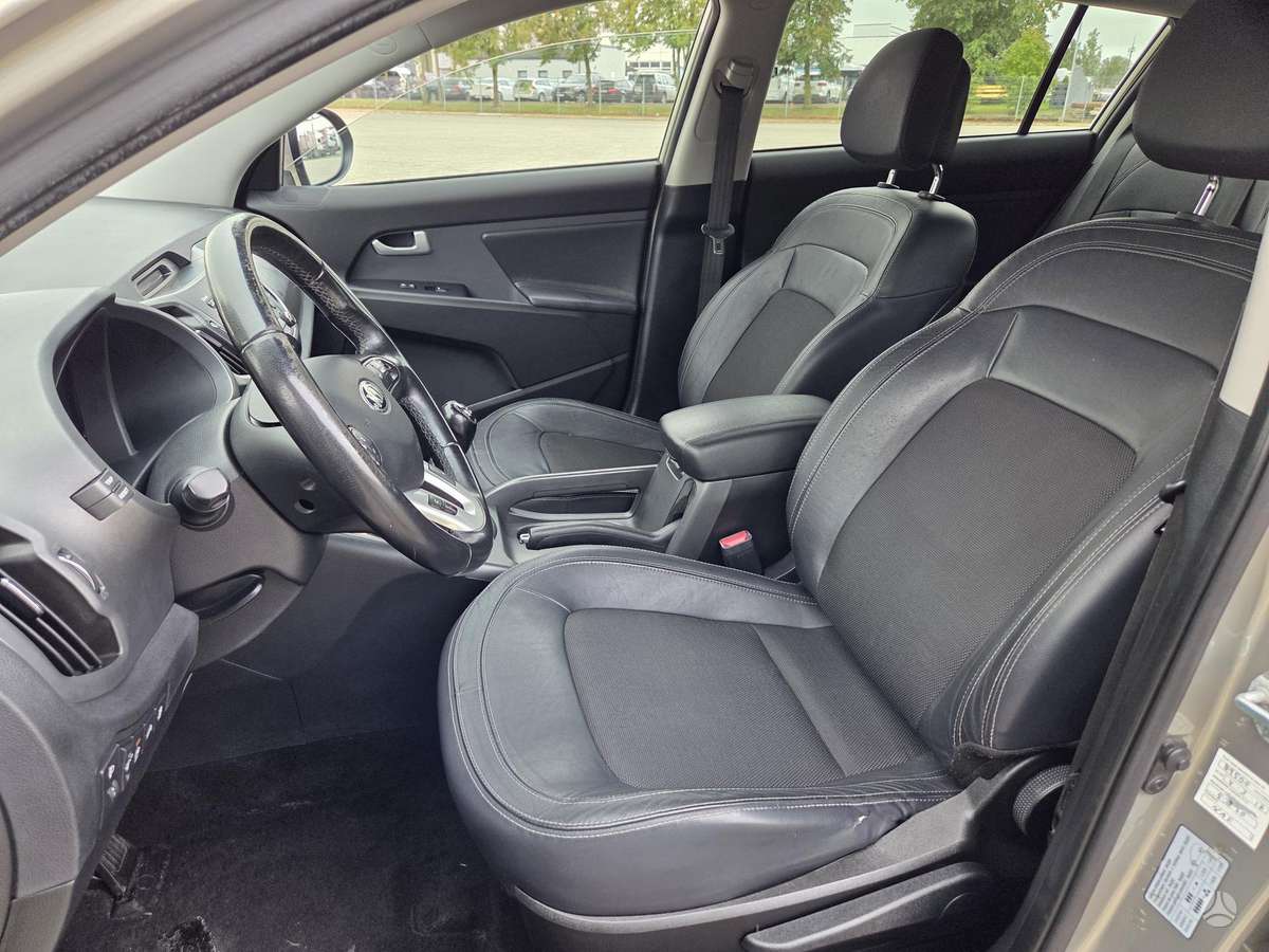 Kia Sportage 2012 — photo 16