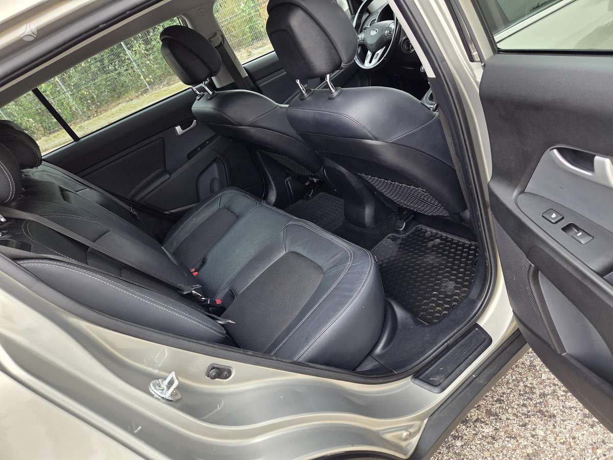 Kia Sportage 2012 — photo 22