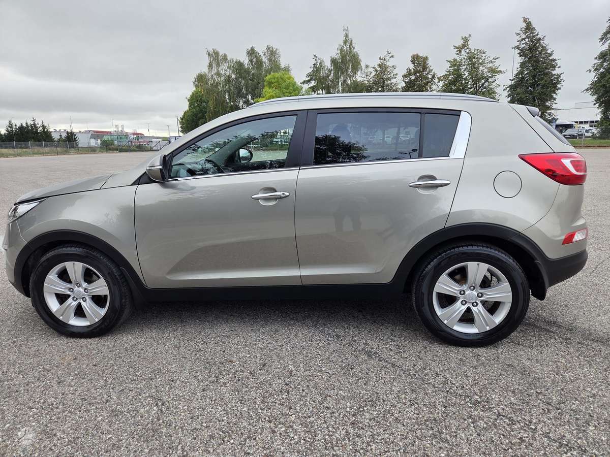 Kia Sportage 2012 — photo 8